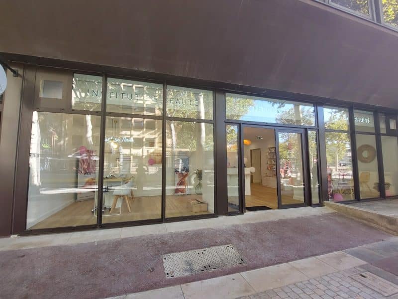 Esthetic Center